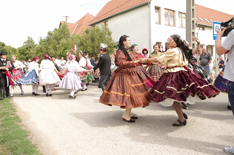 LEVI2574 (Medium).JPG